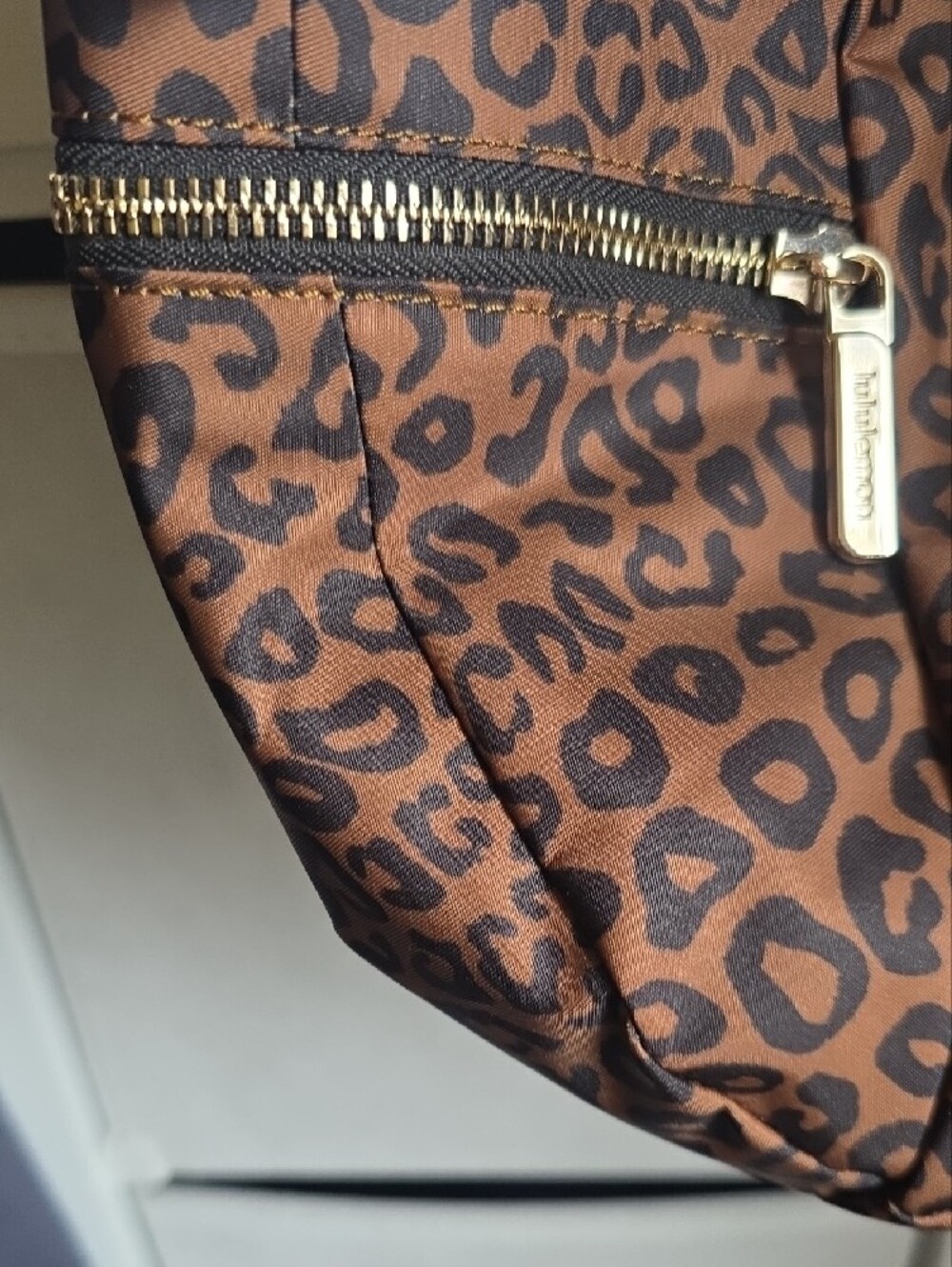 lululemon athletica Leopard Print Slouchy Sling Bag in Brown and Black.NWT - Picture 3 of 16